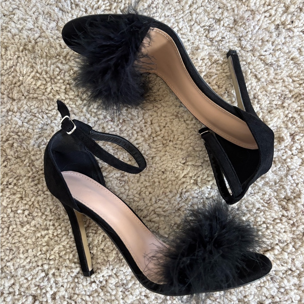 Elegant Black Feathered Women's Heels